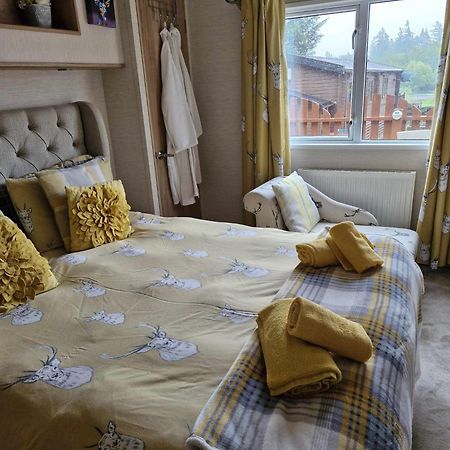 Cairn View Chalet Villa Авимор Екстериор снимка