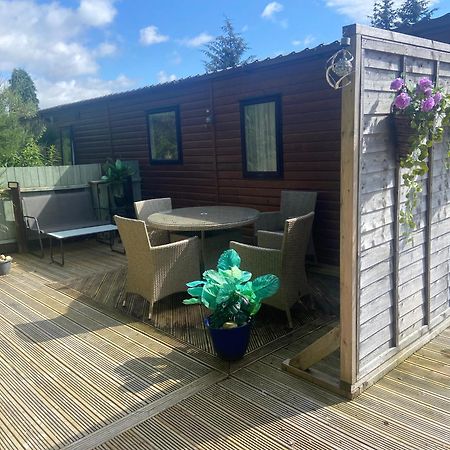 Cairn View Chalet Villa Авимор Екстериор снимка