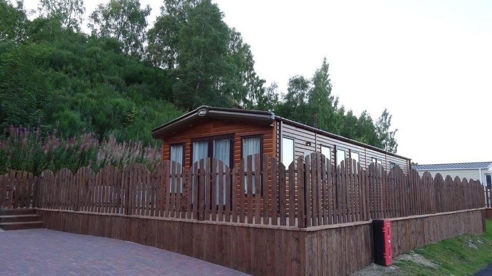 Cairn View Chalet Villa Авимор Екстериор снимка